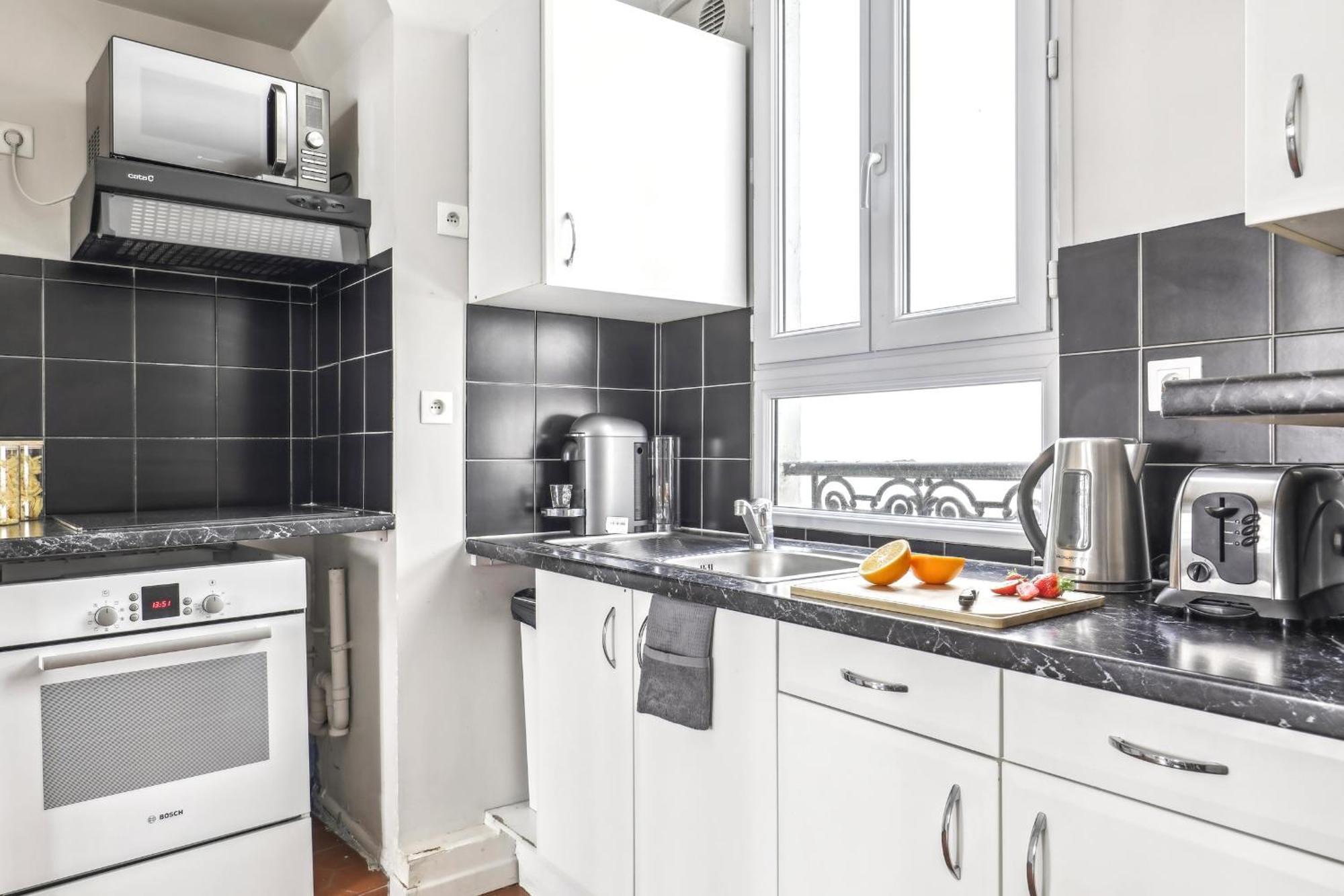 Le Marais & Place De La Republique - 2br - Cityapartmentstay Appartement Parijs